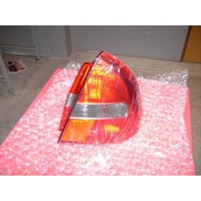 Mitsubishi Carisma baglygte HB 99- ,MR485470.