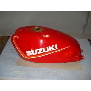 Suzuki GSX400 benzintank,R�d.