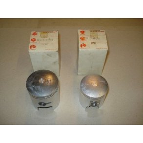 Suzuki Stempel 2T. stk. 1 af hver.