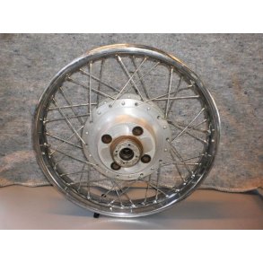 Suzuki Baghjul  . m�ske GT550.