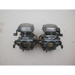 Suzuki karburators�t, brugt. til 2 cyl 4t model. Mikuni 37 mm.