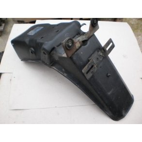 Suzuki GS550ESD Bagsk�rm med beslag. brugt.