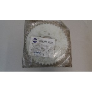 Suzuki GT750 bageste k�dehjul.Nylon. 45T.