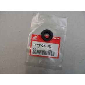 Honda Pakd�se 91206-283-013.  14x28x7