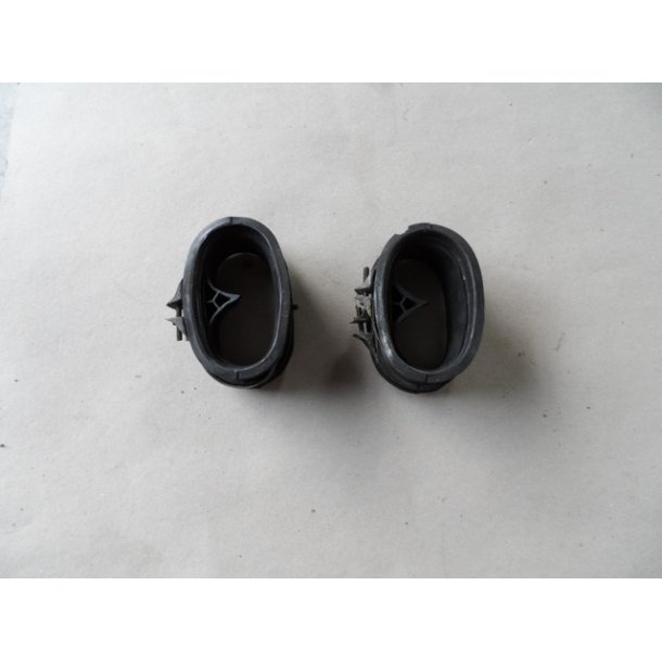 Suzuki GSX550ESD . Indsugningsgummi m.clamps. Stk.pris