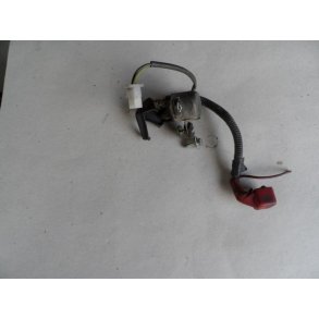 Suzuki GSX550ESD . Starterrel� med ledning.