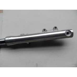 Kawasaki VN800 V.nederste gaffelben.