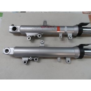 Suzuki GSX750F Nederste gaffelben alu. stk.