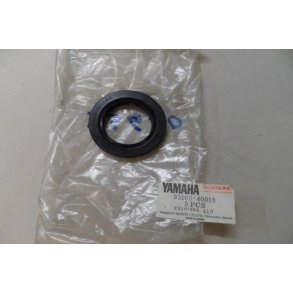 Yamaha XS650 pakdse 93105-40018. 40x62x9