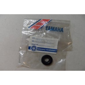 Yamaha pakd�ser 93101-10002. 10x22x7