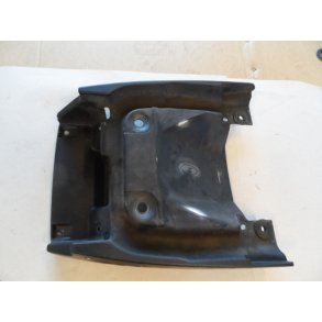 BMW K100 Bagskrm plast under bagstykke.