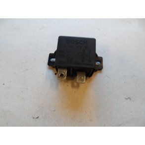 BMW K100 starter rel Bosch 0 332 002 181. sort 