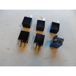 BMW K100 sm reler fra boks.stk.