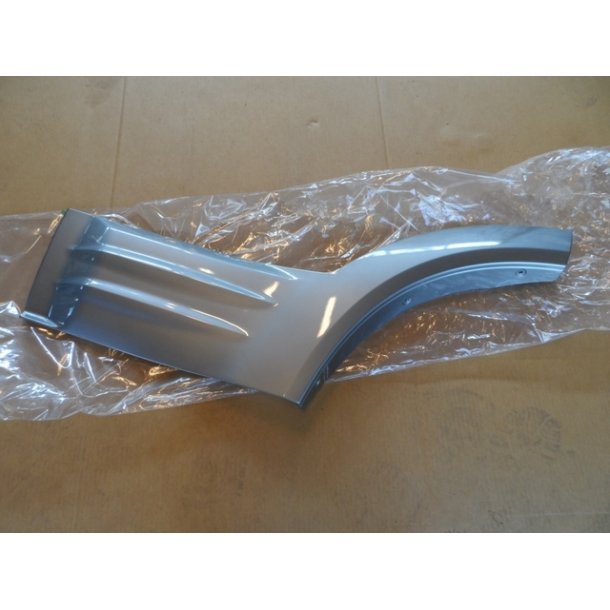 Mitsubishi Ny plastskrmkant MR508261.