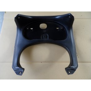 Suzuki GSX750F  plaststykke i k�ben under instrumenter