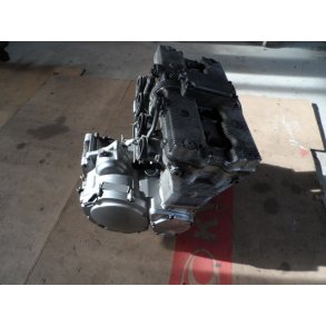 Suzuki GSX750F Motor .et oph�ng nederst kn�kket af h�jre side