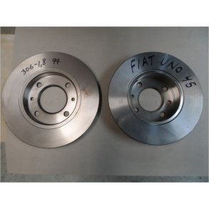 1 Bremseskive Fiat Uno45 + 1 Peugeot 306 1,8.