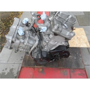 Honda VFR750F Motor 64000 km, er pr�vestartet Ok.(Foto 2)
