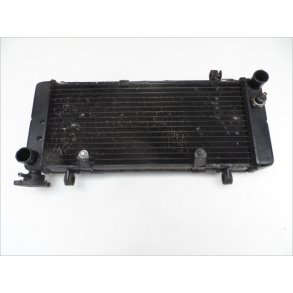 Honda VFR750F, K�ler med d�ksel og f�ler.