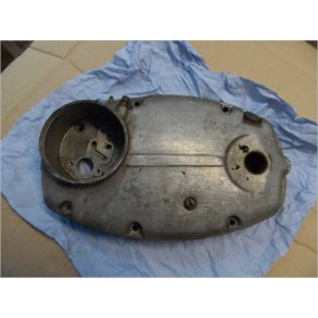 CZ 175 venstre motordksel alu. ved oliepumpe. brugt.