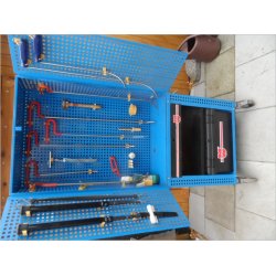 Buleoprettervrktj i skab,som nyt. med manualer.