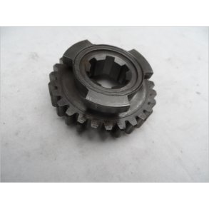 Suzuki gearkasse tandhjul. 27 .3 tappe p� begge sider,med skiftespor.