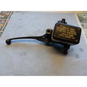 Honda brugt forbremsemaster. lidt skr�.