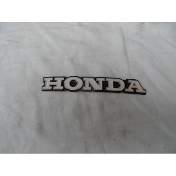 Honda emblem ny med tappe bag. L=155