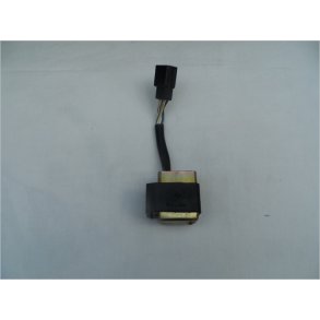 Yamaha rel�. 6 ledninger i stik.