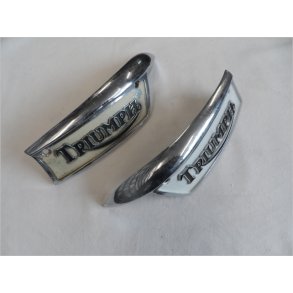 Triumph tankm�rker,brugte. 82-9701+82-9700. s�t