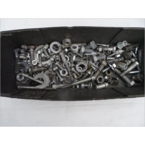 BMW R50-60-75-90  kasse med diverse skruer. stk.