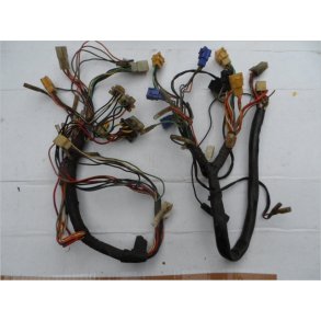 Suzuki GT750. 1/2 ledningsnet 36610-31002 ? og 36620-31004 ?