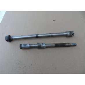 Honda GL650 Silver Wing . Hjulaksler for eller bag. stk.