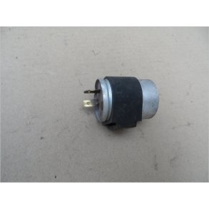 Honda GL650 Silver Wing .Blinklysrel� Mitsuba 12v, 23wx2 +3w