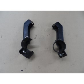 BMW K75C.  2 beslag til vindskrm montering.