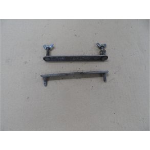 BMW K75C. 2 beslag til bagskrm. st