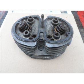 BMW R50/5 . Topstykke med ventiler,uden skader.