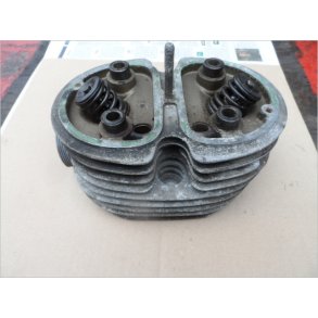 BMW R50/5 . Topstykke med ventiler,uden skader.