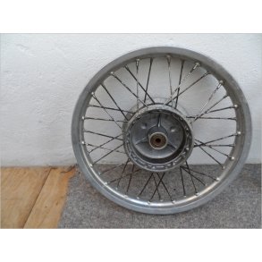 MZ ETZ150 Baghjul komplet. Nyt hjul der har st�et l�nge.