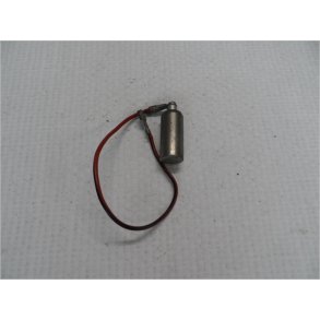 MZ ETZ150  lang kondensator med ledning. 4 cm.
