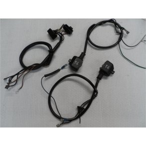 MZ brugte styrkontakter ,sorte,kn�kket i hus ved skrue montering.