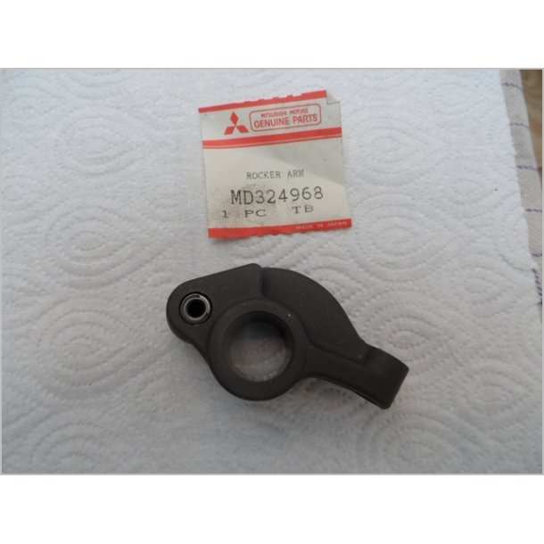 Mitsubishi vippearm ,Rocker arm. MD324968