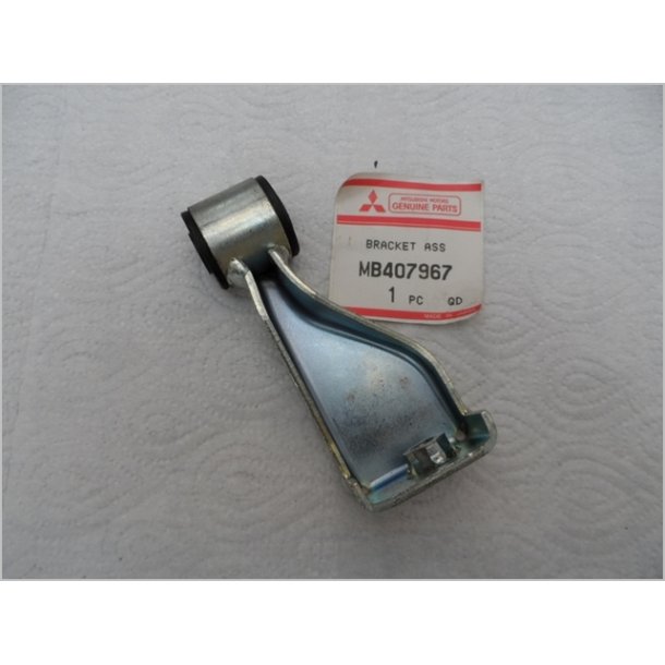 Mitsubishi Beslag ABS med gummi bsn. MB407967