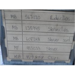 Mitsubishi mange forskellige clips. stk.  se billeder under med div.varenumre.