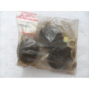Mitsubishi gummibsning st stabilisator. MR234247. stk.