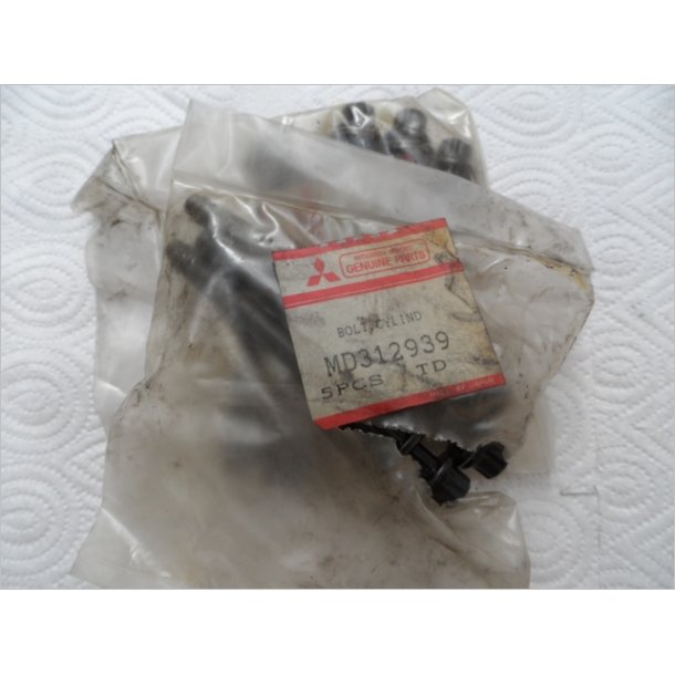 Mitsubishi cylinder/topstykke boltst Torx.MD312939. st a 8