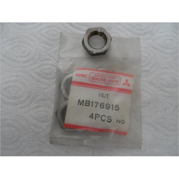 Mitsubishi stor mtrik  15 mm indvendig. MB176915.