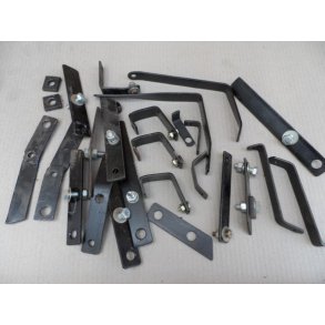 Diverse beslag,sorte til forskelligt ophng. stk.