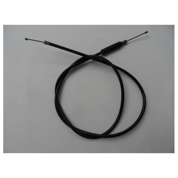 sort kabel, lille rund nippel + alm.nippel. 104/114 cm.