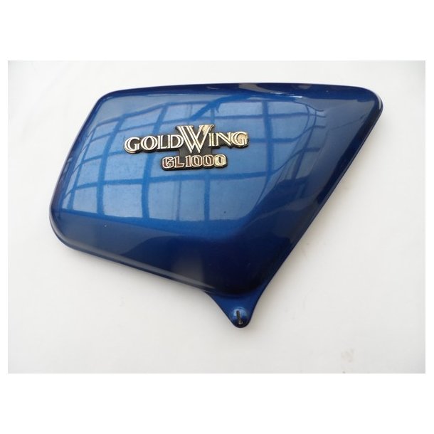 Honda GL 1000. H.sided�ksel bl�metal med emblem